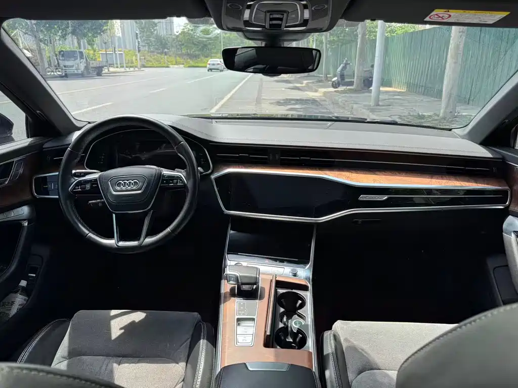 Audi A6L 2022 45 TFSI quattro