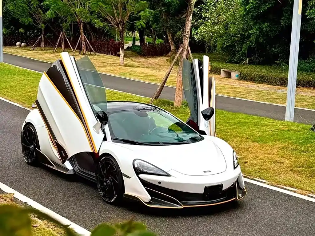 McLaren 570S 2015 3.8T Coupe