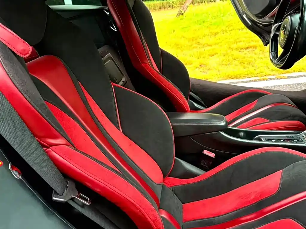 McLaren 570S 2015 3.8T Coupe