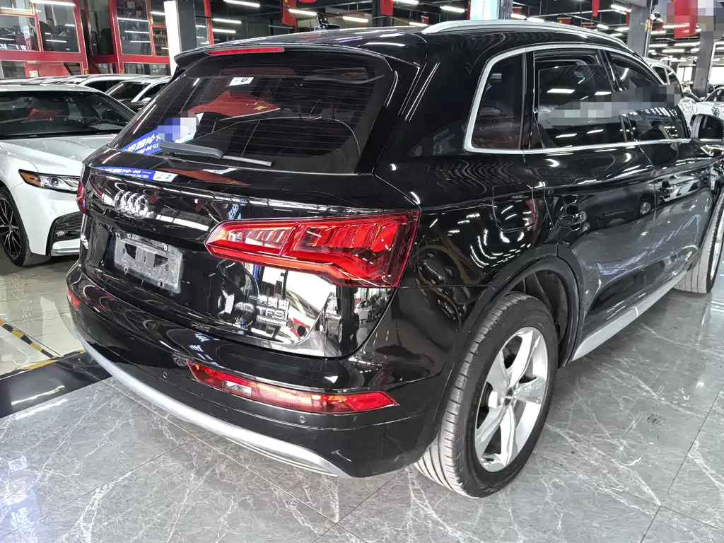 Audi Q5L 2018 40 TFSI Rongxiang Jinqu Type China V