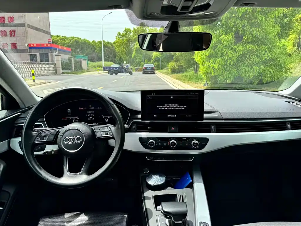 Audi A4L 2020 40 TFSI Fashion Dynamic Model