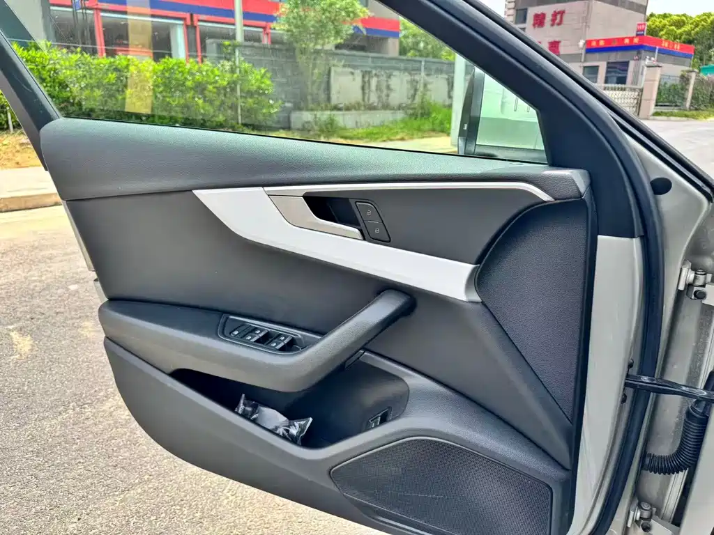Audi A4L 2020 40 TFSI Fashion Dynamic Model