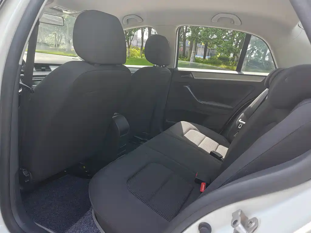 Volkswagen Bora 2014 1.6L Automatic Fashion Edition