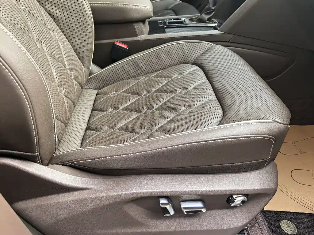 Viloran 2020 380TSI Premium