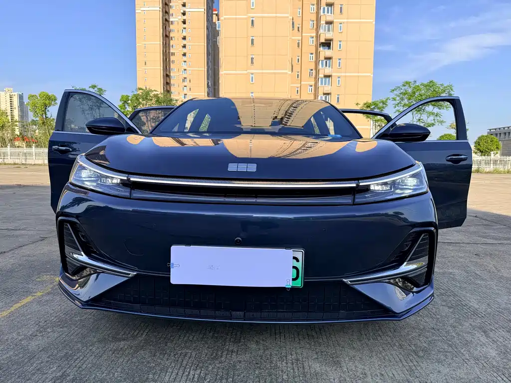 Geely Galaxy A7 2025 EM-i 150km Starship Edition