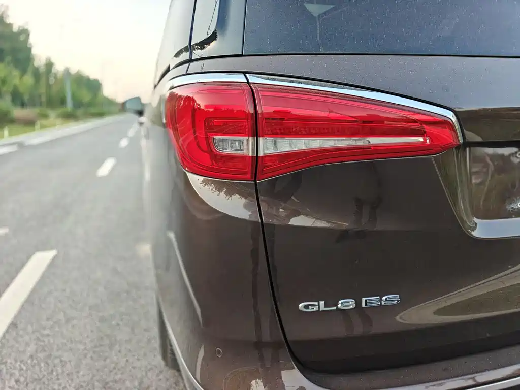 Buick GL8 2017 ES 28T Luxury Edition