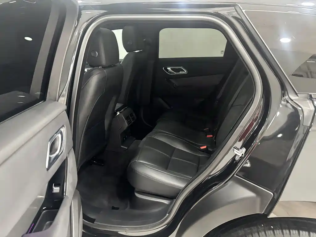 Range Rover Velar 2025 Dynamic SE