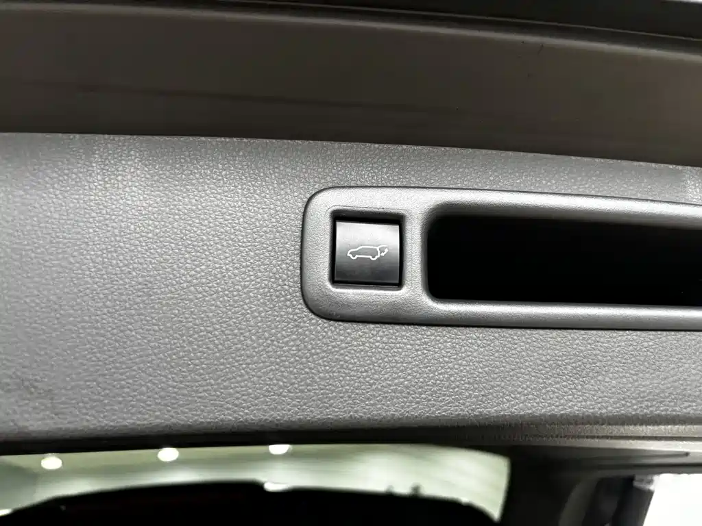 Crown Kluger 2022 2.0T AWD Sport Edition
