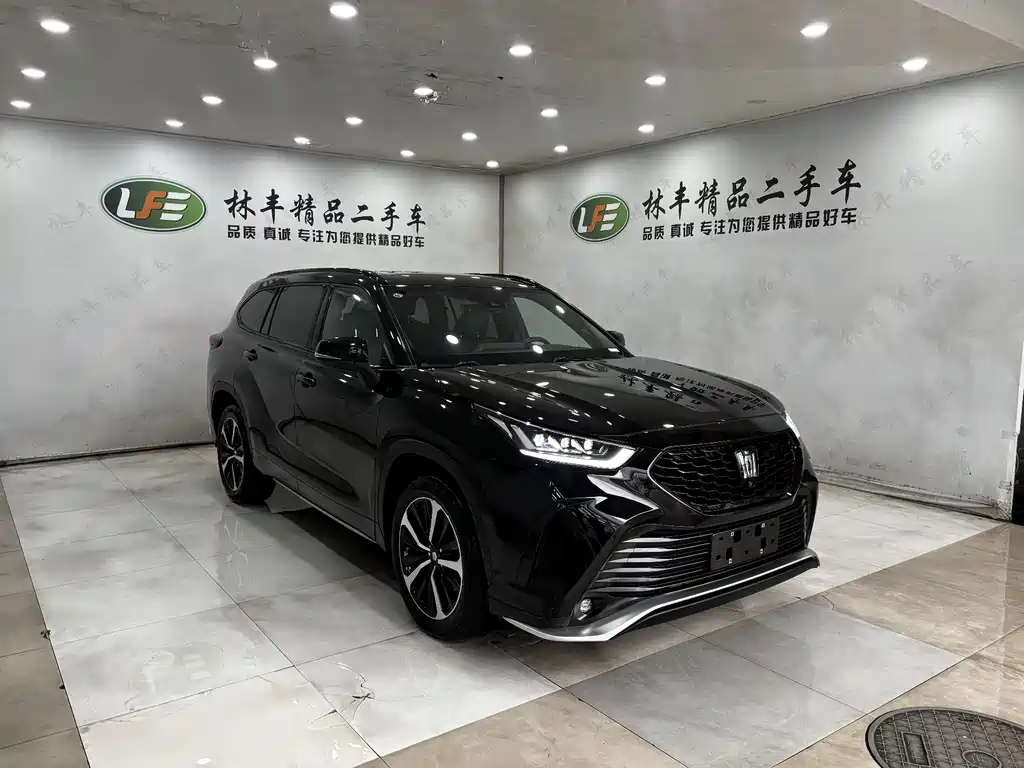 Crown Kluger 2022 2.0T AWD Sport Edition