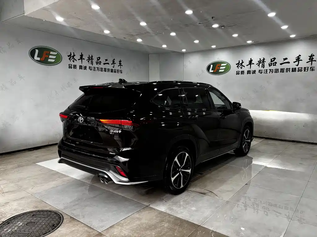 Crown Kluger 2022 2.0T AWD Sport Edition