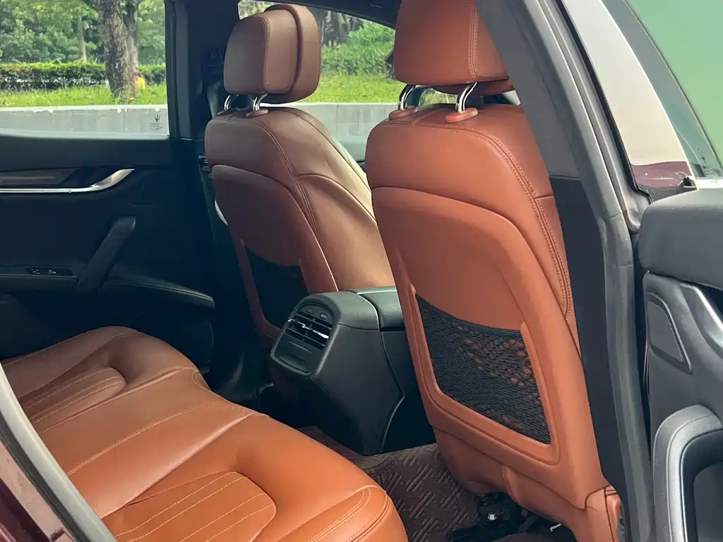 Maserati Ghibli 2014 3.0T Standard Edition
