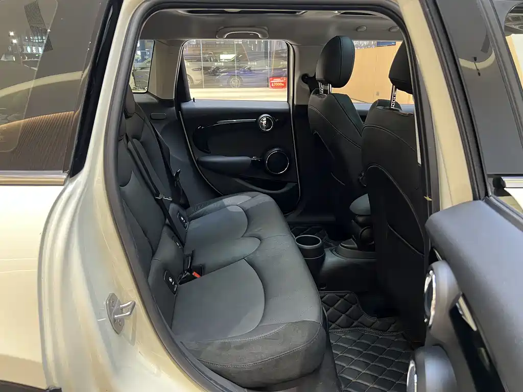 MINI Cooper 2019 1.5T Artist 5-Door