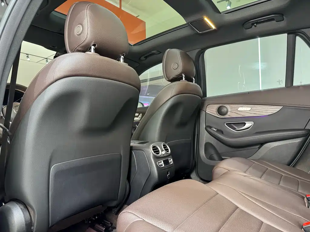 Mercedes-Benz GLC 2022 GLC 260 L 4MATIC Luxury Trim