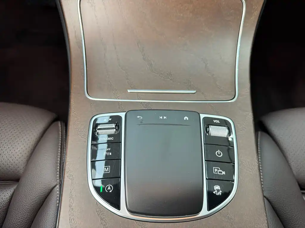 Mercedes-Benz GLC 2022 GLC 260 L 4MATIC Luxury Trim