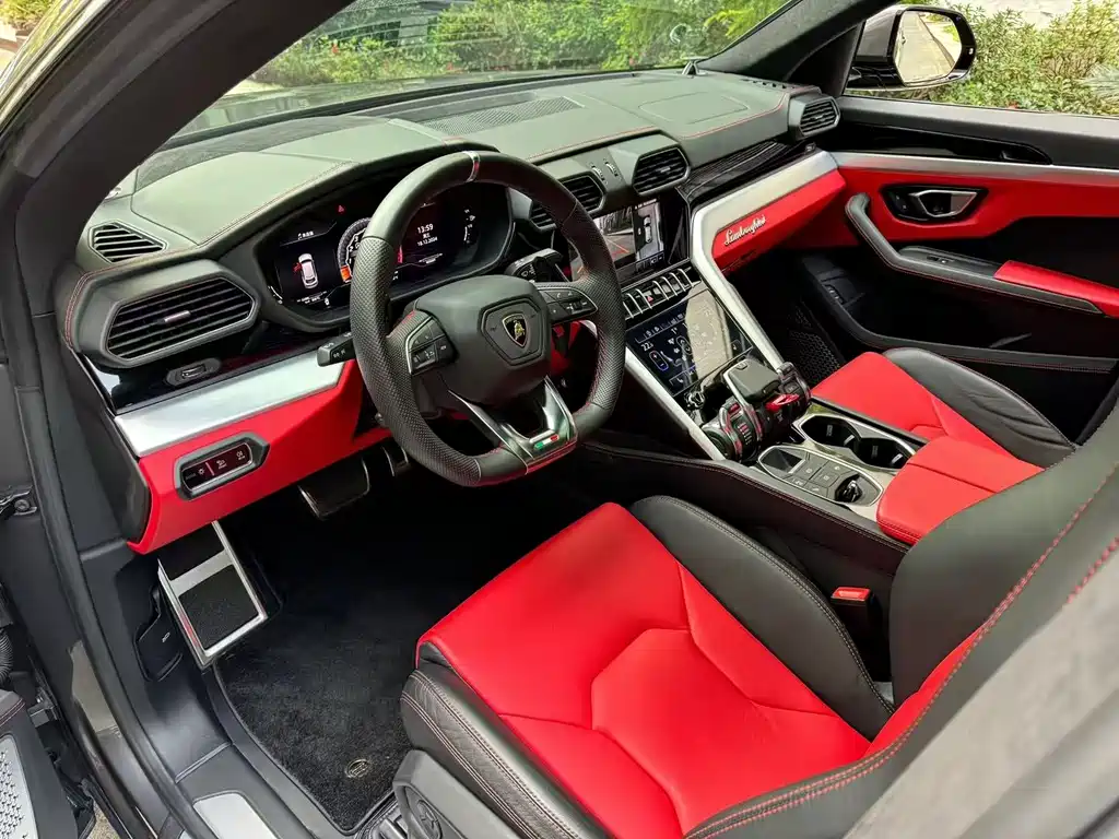 Urus 2018 4.0T V8