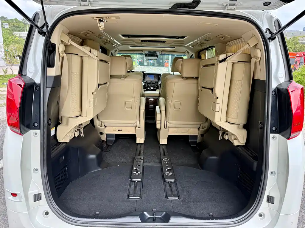 Alphard 2021 Hybrid 2.5L Luxury Edition