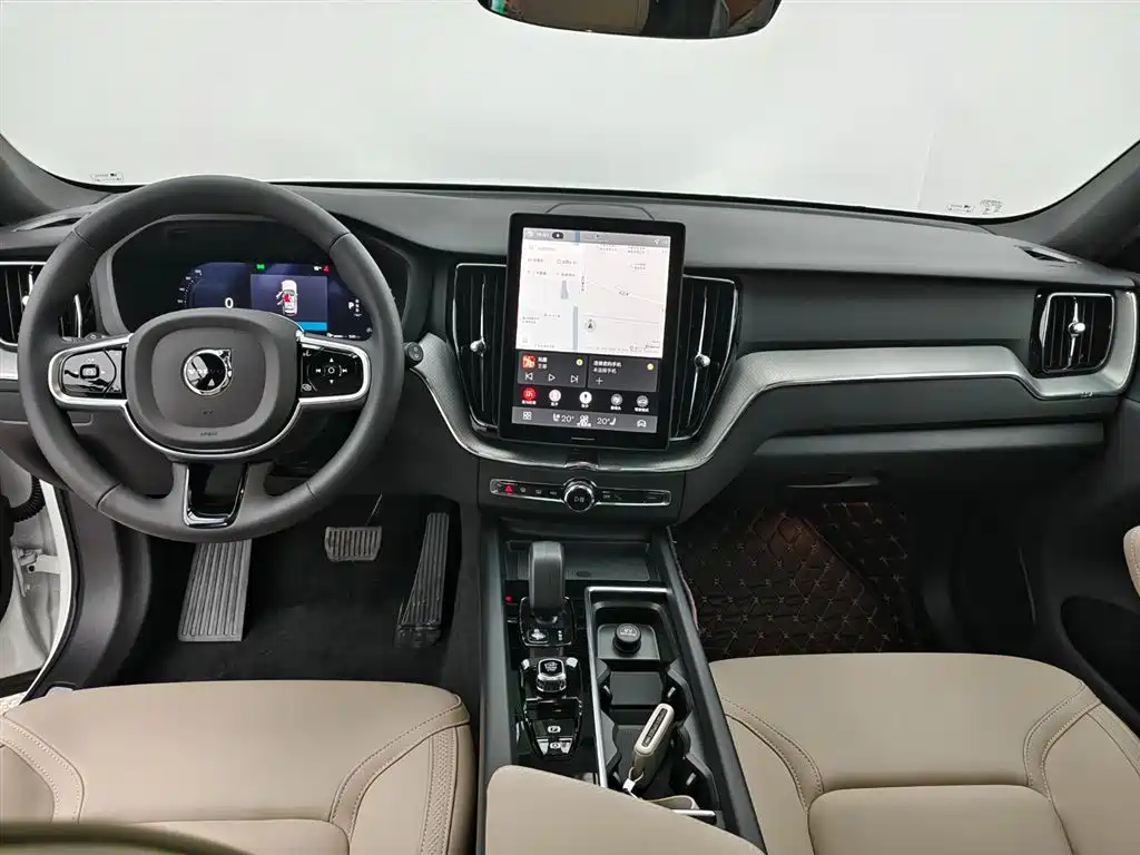 Volvo XC60 2026 B5 AWD Momentum Luxury Edition
