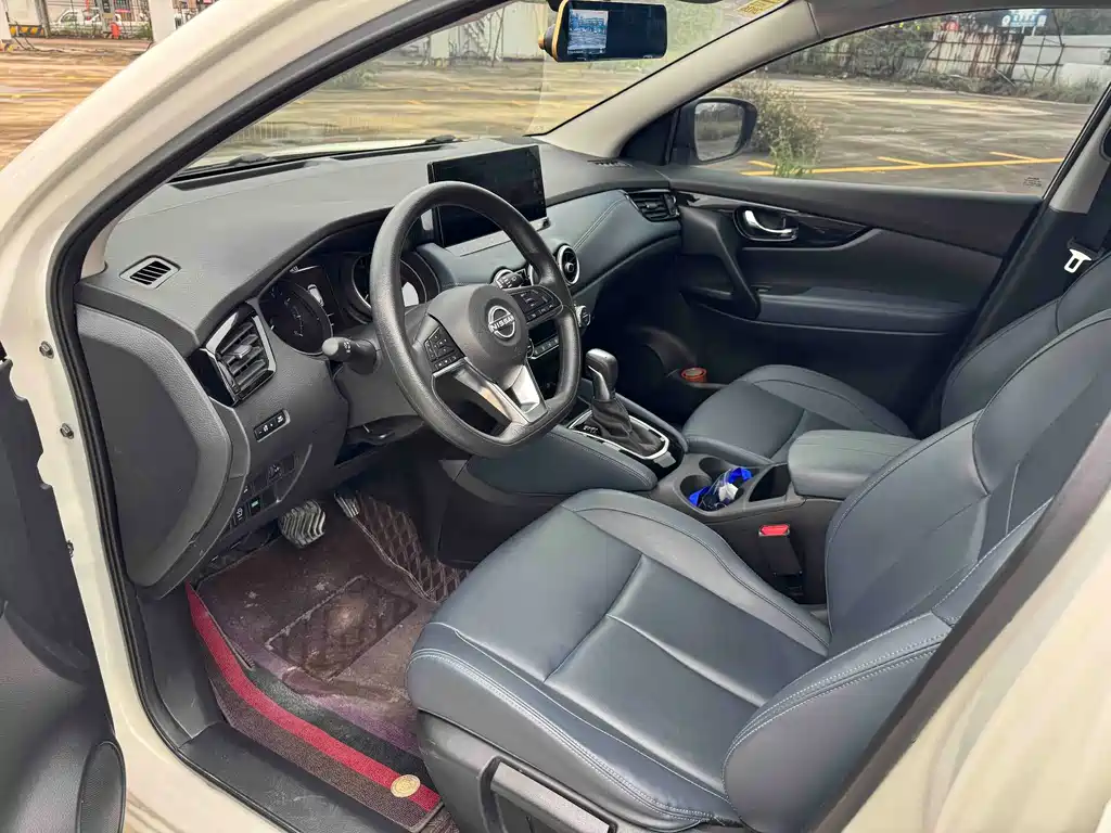 Nissan Qashqai 2025 Honor 2.0L CVT XV Zhenxin Edition
