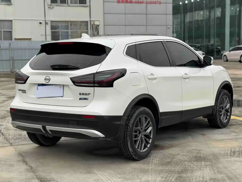 Nissan Qashqai 2025 Honor 2.0L CVT XV Zhenxin Edition