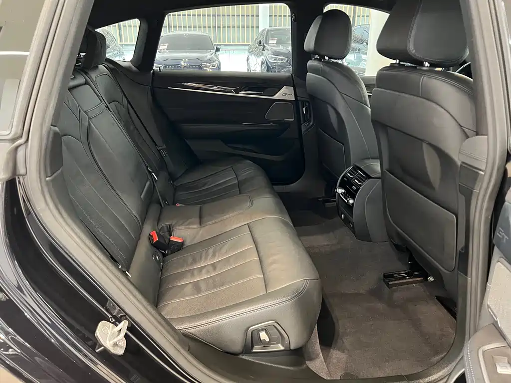 BMW 6 Series GT 2020 630i M Sport Package