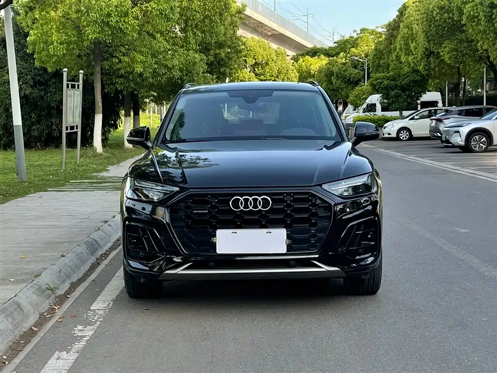 Audi Q5L 2022 40 TFSI Fashion Dynamic