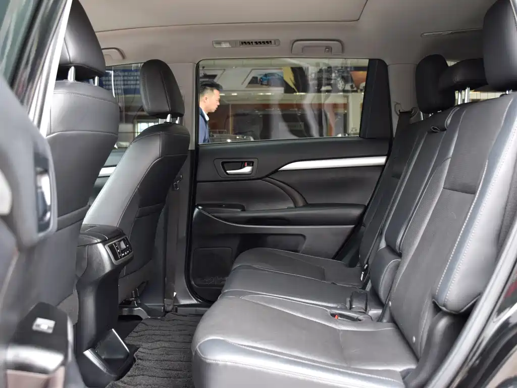 Highlander 2021 2.0T FWD Luxury Edition 7-Seater