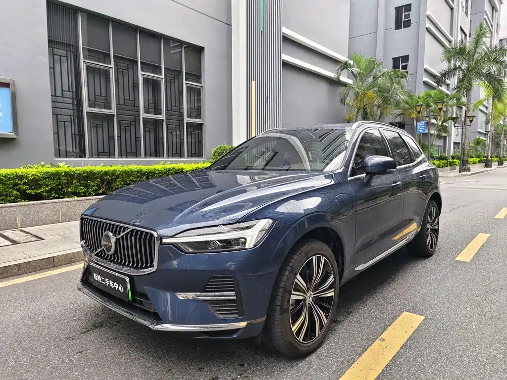 Volvo XC60 2023 T8 Plug-in Hybrid AWD Long Range Inscription