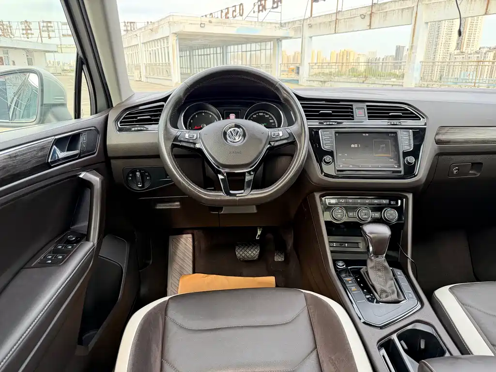 Tiguan L 2017 330TSI Automatic FWD Luxury Edition