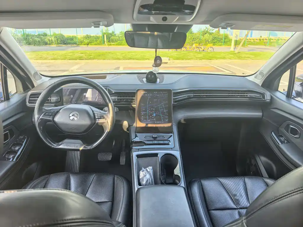 NIO ES8 2018 425km Base Edition 7-Seater