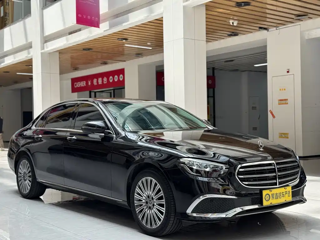 Mercedes-Benz E-Class 2023 E 300 L Fashion Edition