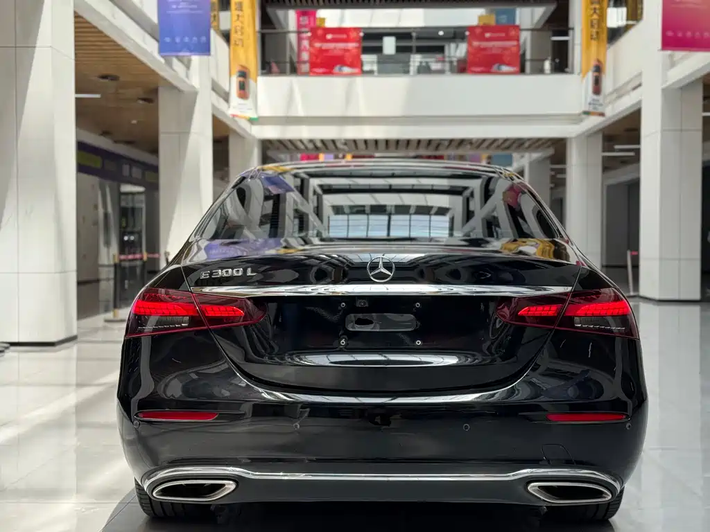 Mercedes-Benz E-Class 2023 E 300 L Fashion Edition