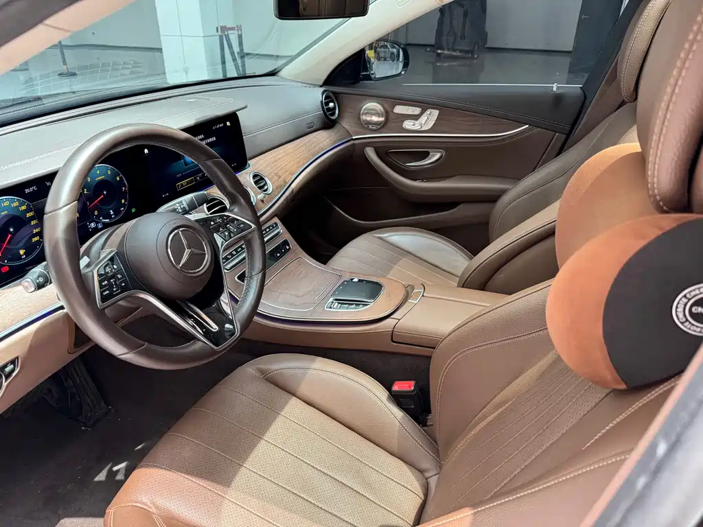 Mercedes-Benz E-Class 2023 E 300 L Fashion Edition