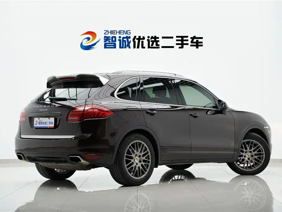 Porsche Cayenne 2014 Cayenne Platinum Edition 3.0T