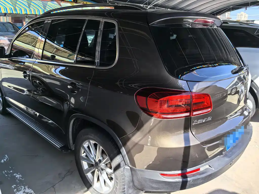 Tiguan 2015 1.8TSI Automatic FWD Comfort Edition