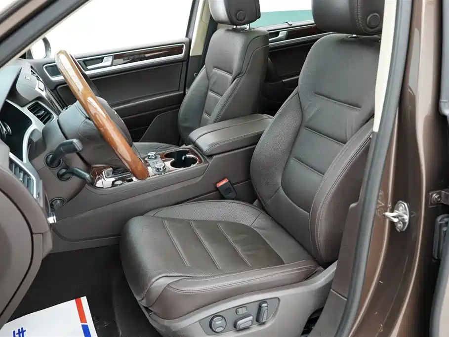 Volkswagen Touareg 2011 3.0 TSI Luxury