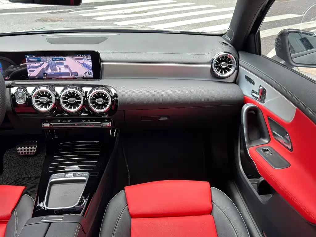 Mercedes-Benz A-Class AMG 2024 AMG A 35 4MATIC
