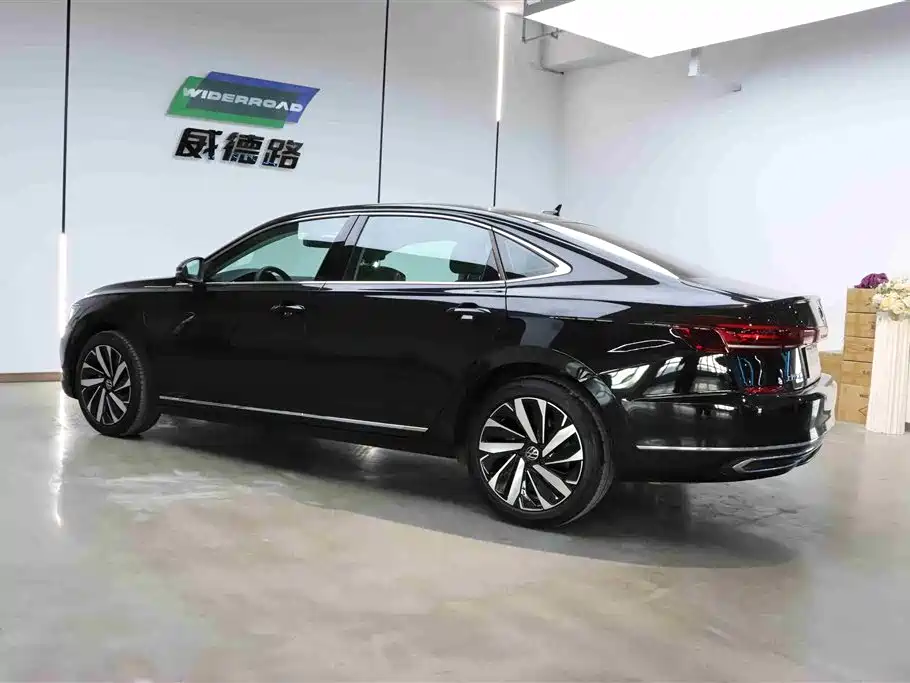 Volkswagen Passat 2025 380TSI Longteng Edition