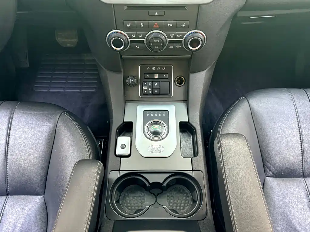 Land Rover Discovery 2016 3.0 SC V6 SE