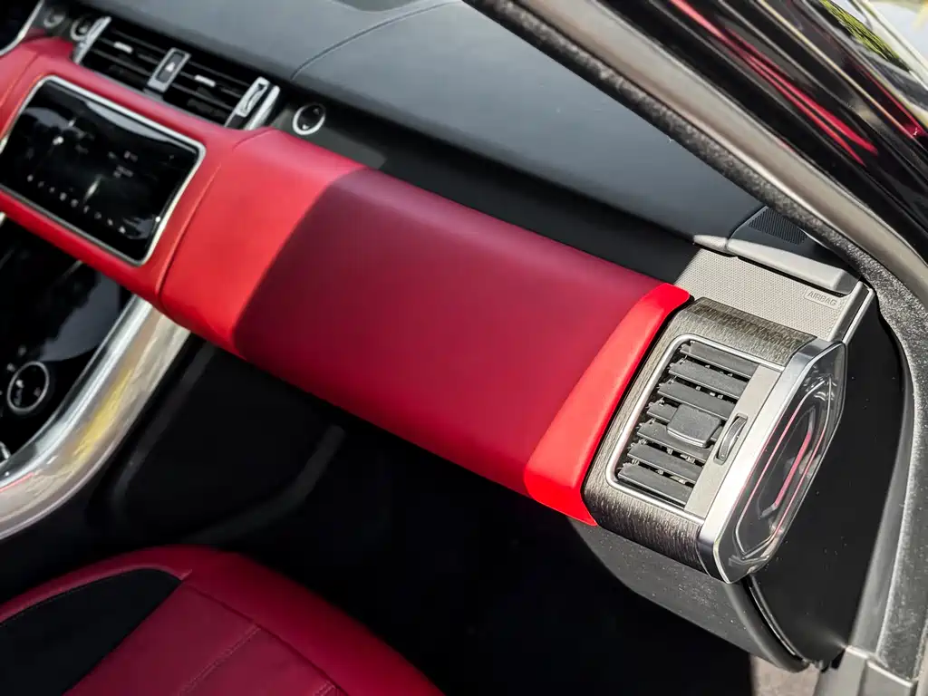 Range Rover Sport 2021 3.0 L6 Gloss Black Edition