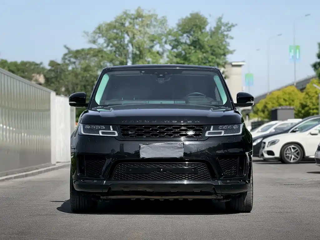Range Rover Sport 2021 3.0 L6 Gloss Black Edition