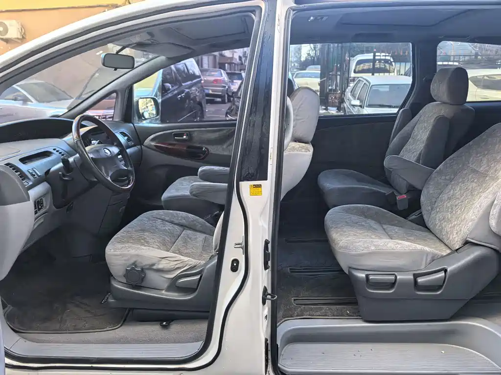Toyota Previa 2003 2.4L Automatic DX