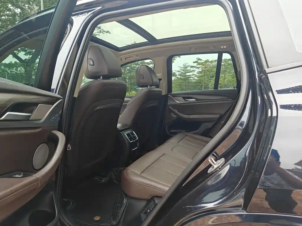 BMW X3 2022 LCI II xDrive30i Leading Edition M Sport Night Package