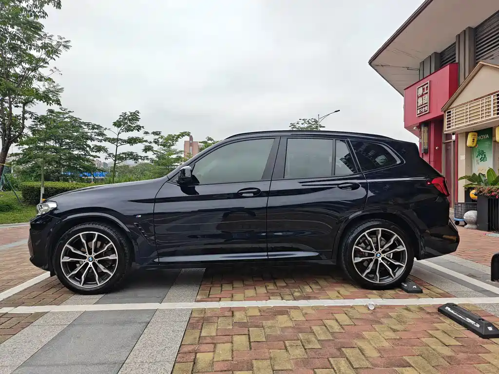 BMW X3 2022 LCI II xDrive30i Leading Edition M Sport Night Package