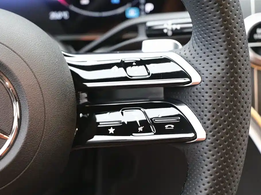 Mercedes-Benz GLC 2023 GLC 260 L 4MATIC Luxury Edition 5-Seater