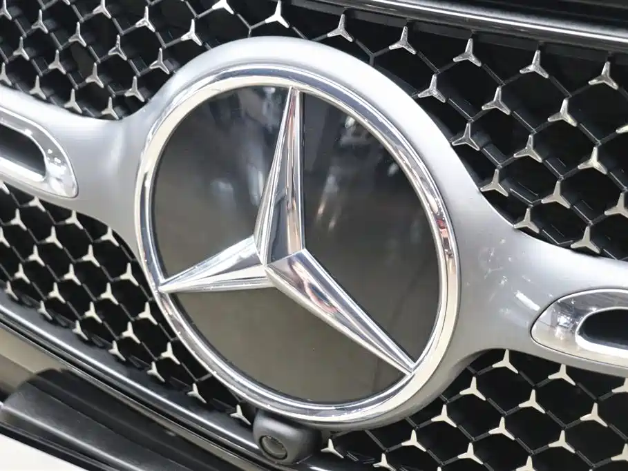 Mercedes-Benz GLC 2023 GLC 260 L 4MATIC Luxury Edition 5-Seater
