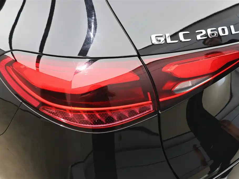 Mercedes-Benz GLC 2023 GLC 260 L 4MATIC Luxury Edition 5-Seater