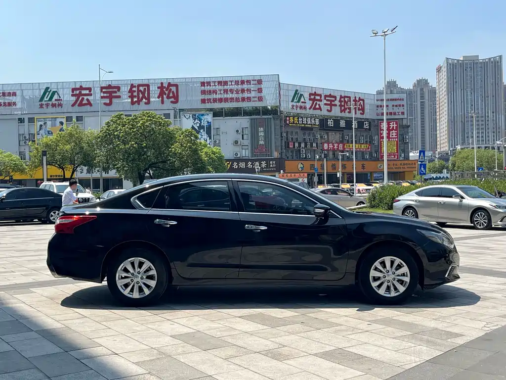 Nissan Altima 2016 Facelift 2.0L XL Comfort Edition
