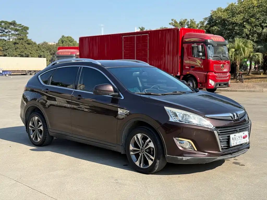 Luxgen U6 SUV 2015 1.8T Charm Edition
