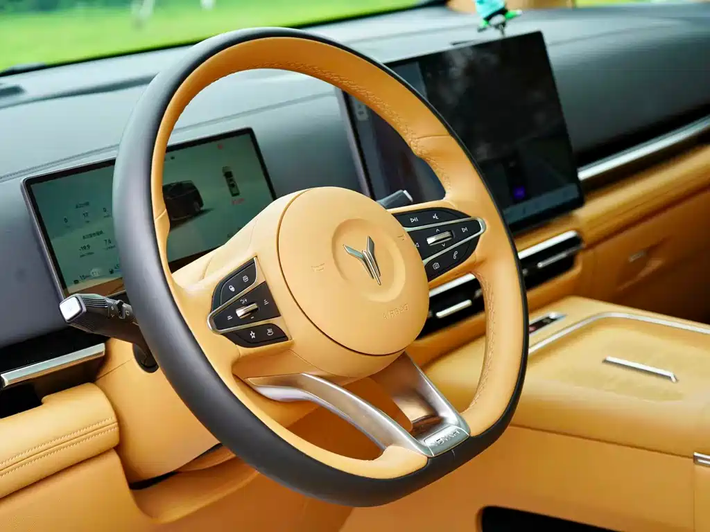 Voyah Dreamer 2025 PHEV AWD Flagship Qiankun Edition