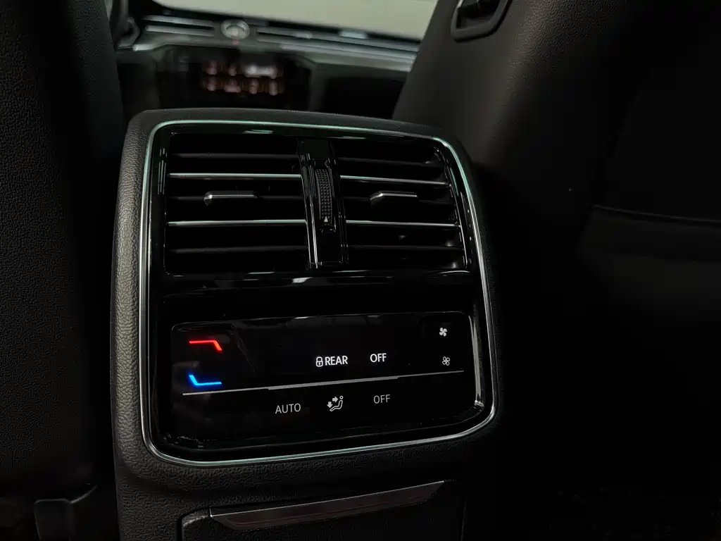 Magotan 2020 280TSI DSG Leading Edition